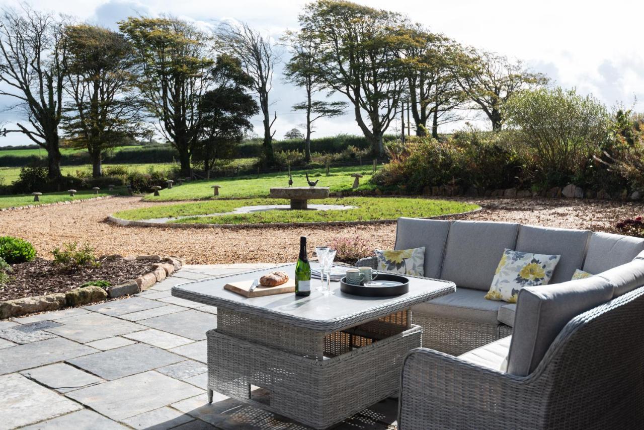 Bed and Breakfast Trevidgeowe Farmhouse Bodmin Exterior foto